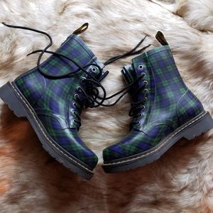 Dr Martens Drench Black Watch Tartan, women's 8